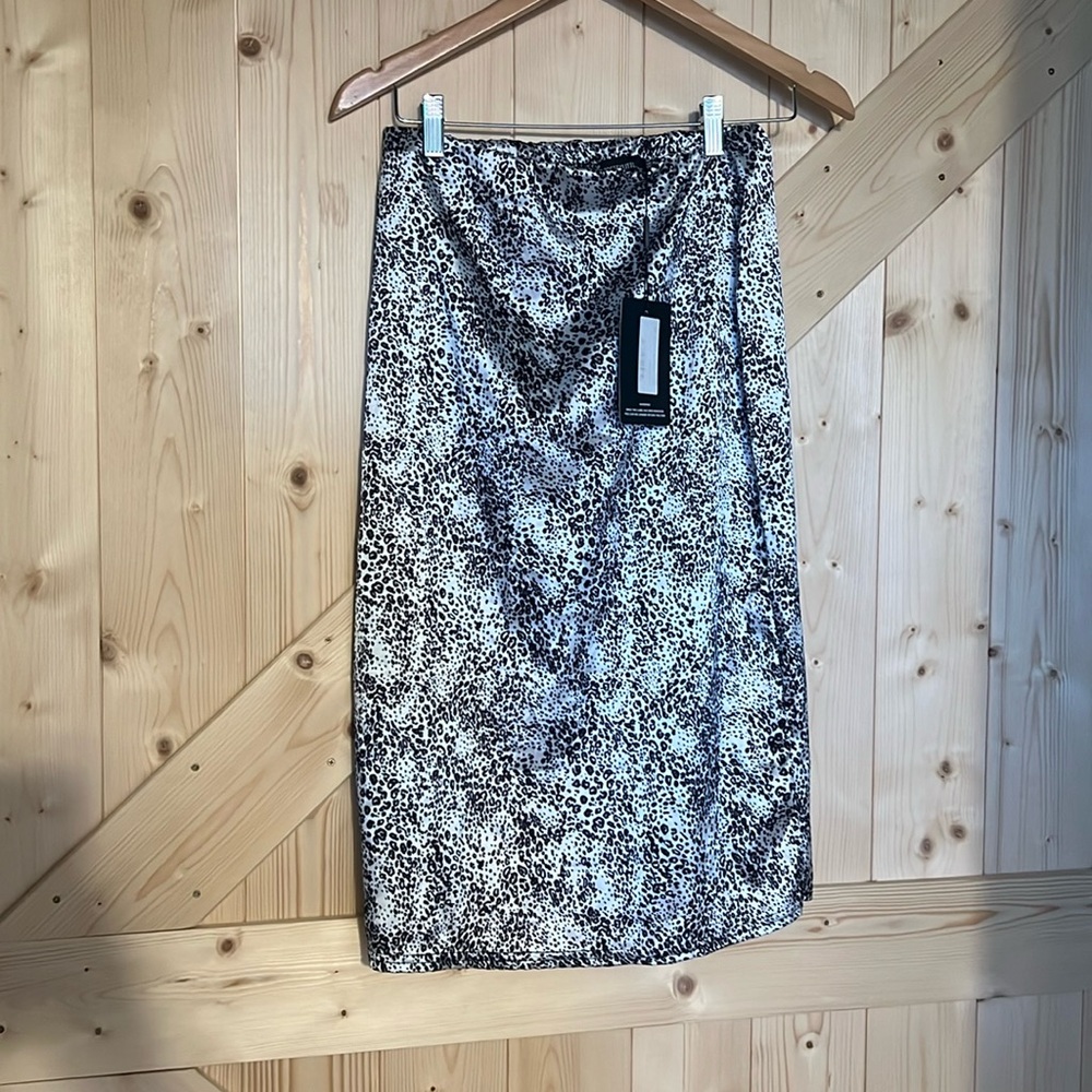 Pretty little thing animal print midi satin skirt stretchy waist size 6